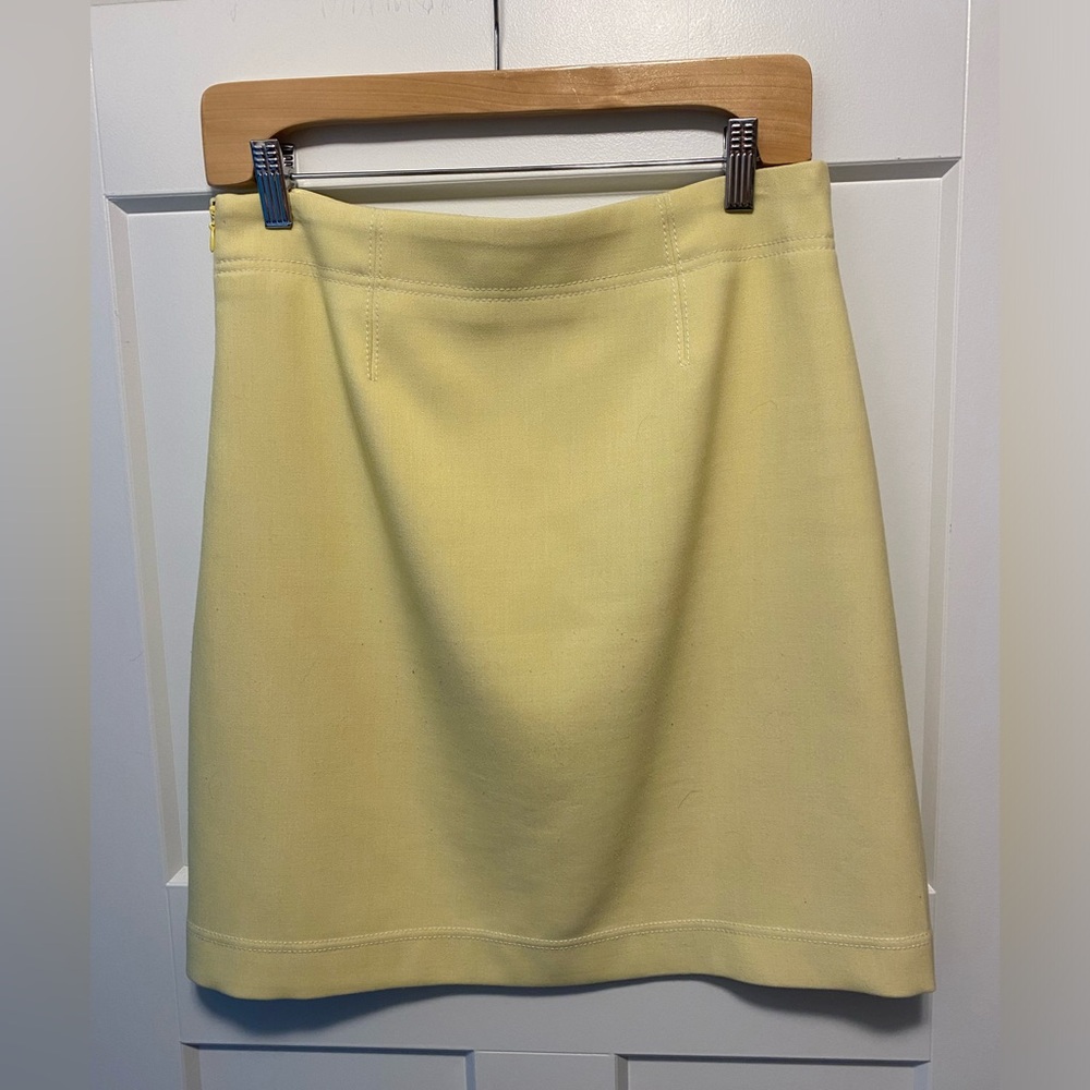 Loft yellow mini skirt; size 4 tall